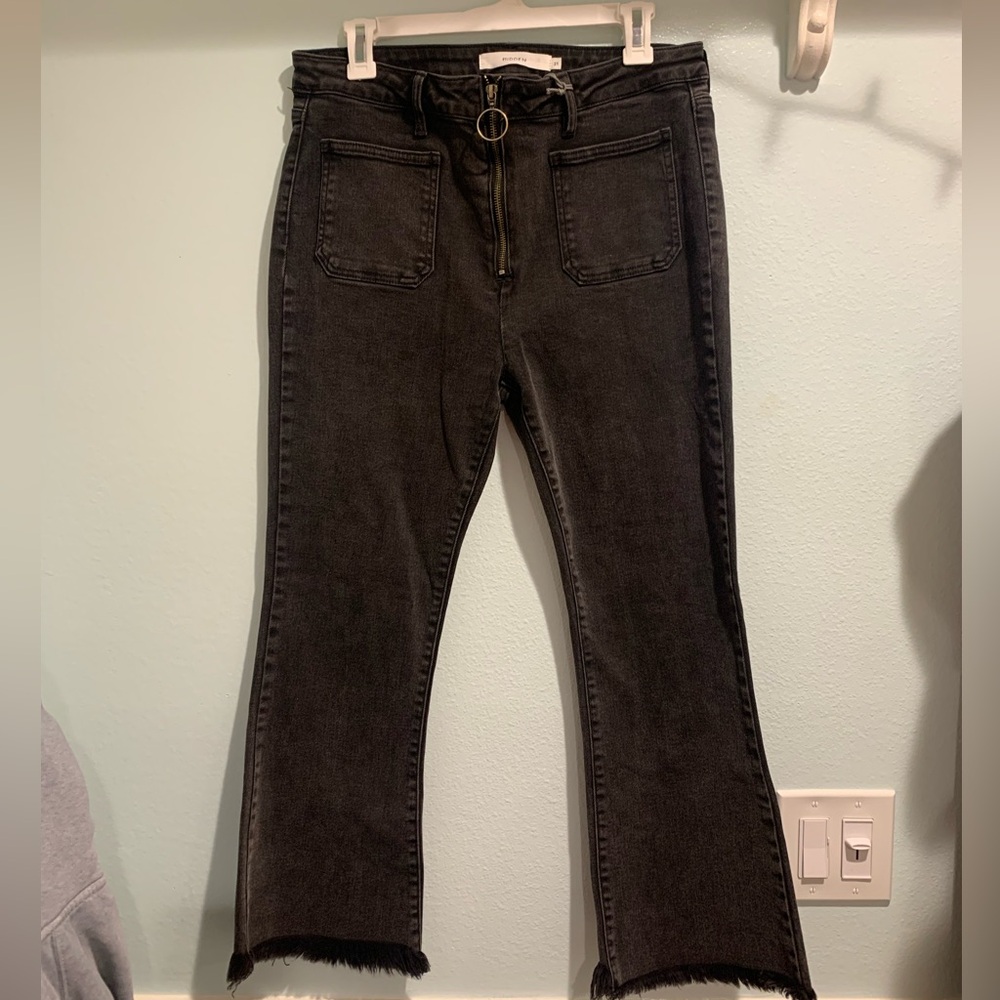 NWT Hidden ‘Happi Flare’ Jeans